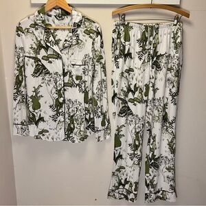 Women's Green and White Pajama Set
